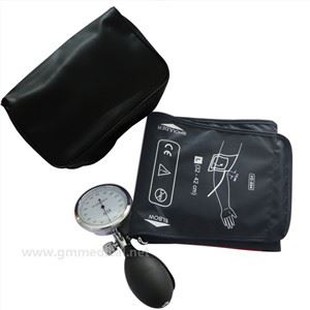 Manșetă manuală pentru adulți, manșetă cu un singur tub cu indicator de presiune și bec de umflare albastru închis.